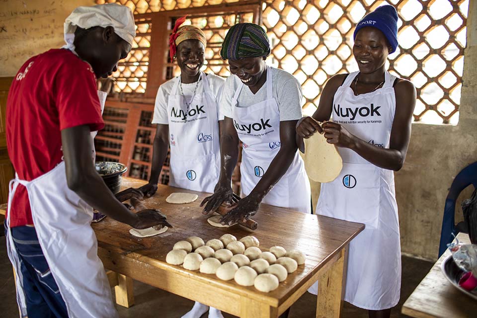 Uganda baking class