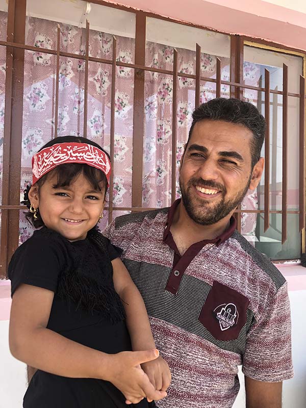 Iraq father and daughter