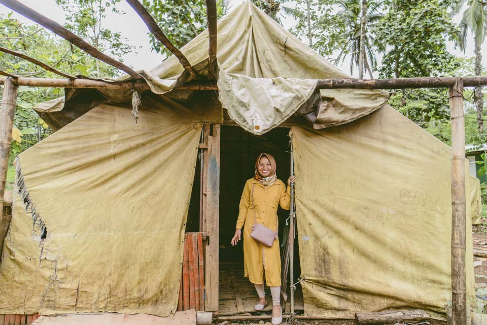 Philippines tent shelter