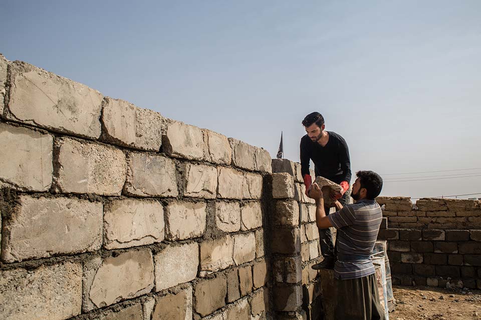 building wall in iraq